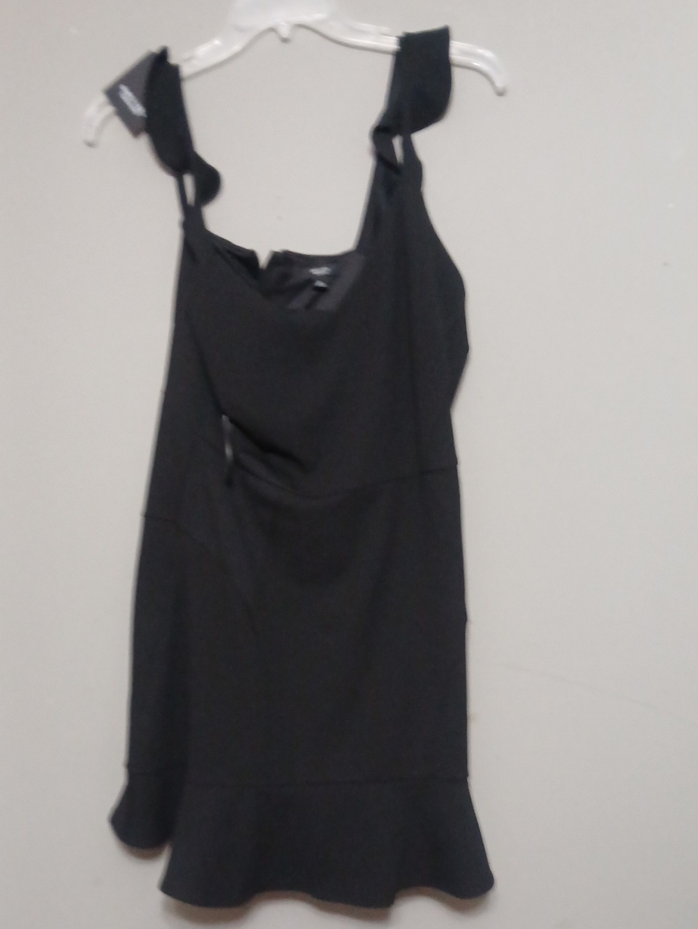 Simply Vera Vera Wang Black Sleeveless Mini Dress with Ruffle Hem